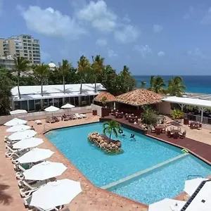 sapphire-beach-club-resort-cupecoy.comcaribbean.com/